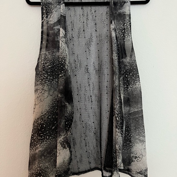 2 piece sheer chicos top and vest size m - Picture 2 of 10